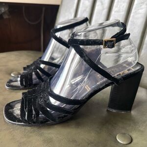 Vintage Robert Clergerie Strappy Black Velvet Peep Toe Block Heel Pumps Sz 8/8.5